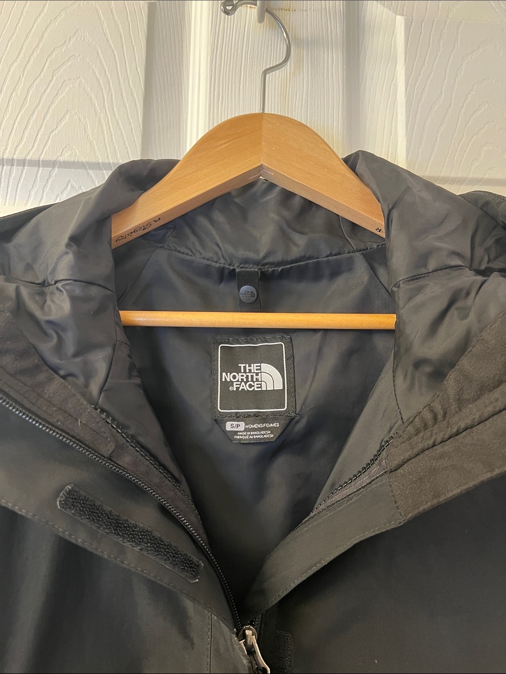 North Face Jacket - Picture 7 of 9
